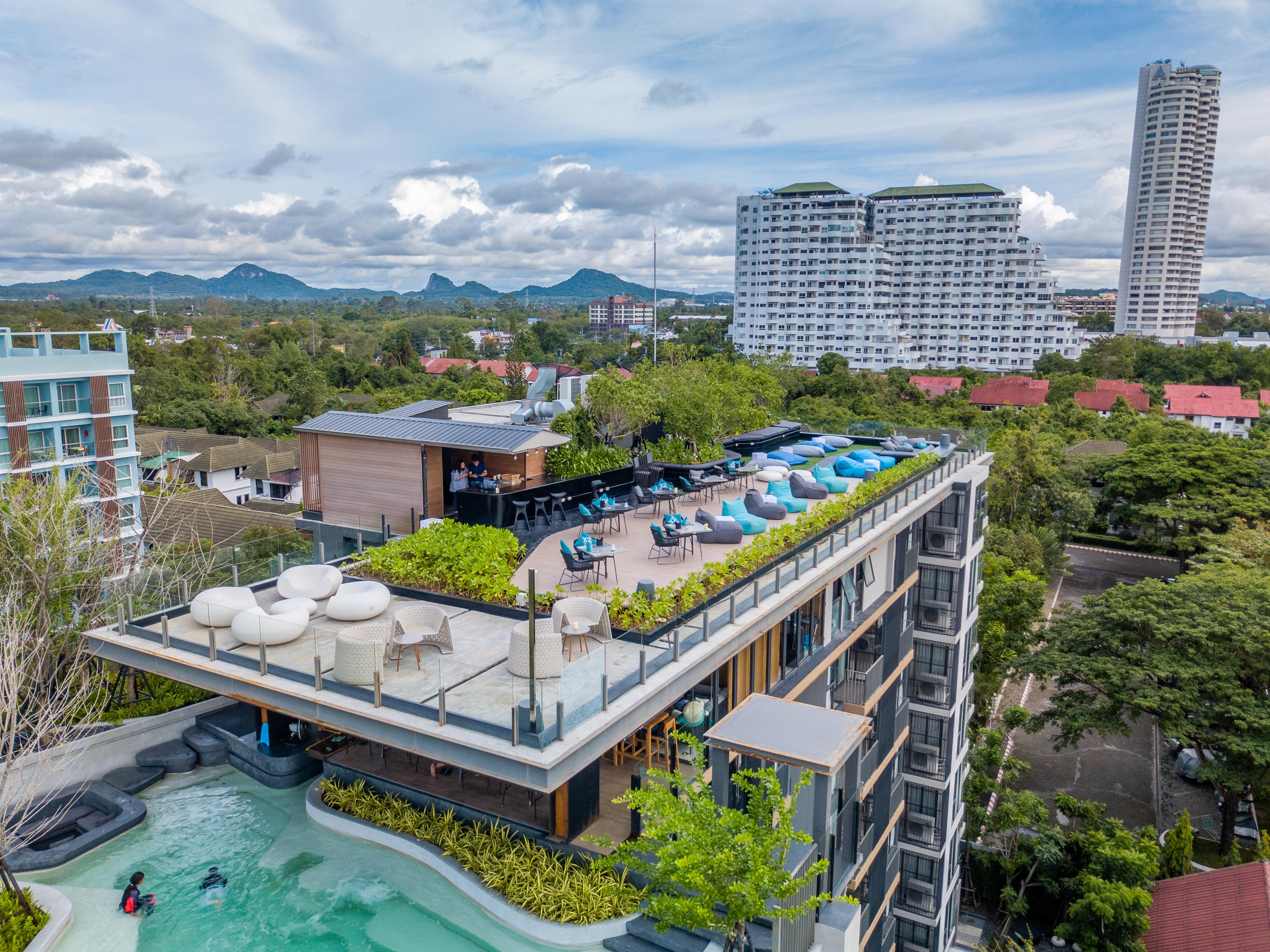 Cross Vibe Pattaya Seaphere Na Chom Thian Εξωτερικό φωτογραφία